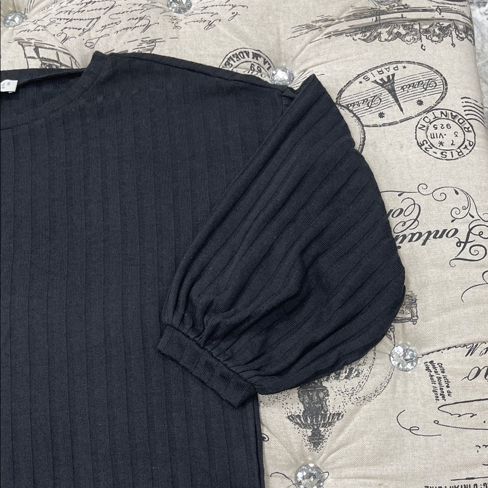 💥 Status by Chenault Rib-Knit Puff Sleeve Boxy Top - Picture 6 of 9